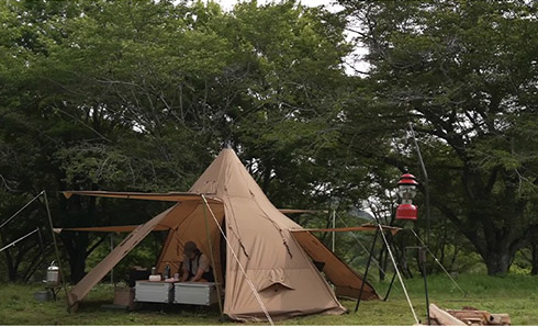 Camping Pyramid Tent With Snow - Camping Cooking Snow recension och pris